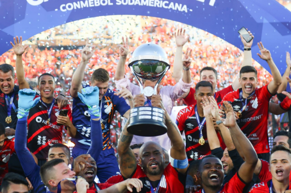 Athletico campeão da Copa Sul-Americana (Foto: Franklin de Freitas)