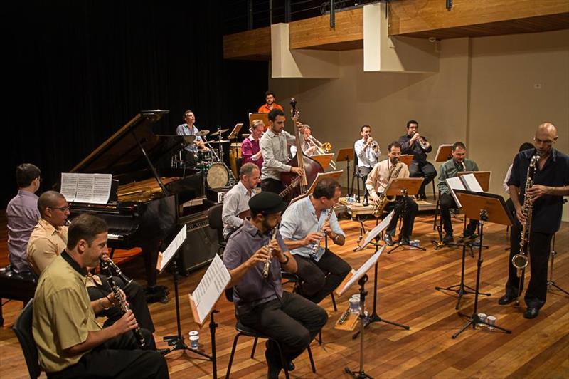 Curitiba abre inscrições para seleção e contratação de músicos. - Na imagem, Orquestra à Base de Sopro. Foto: Divulgação