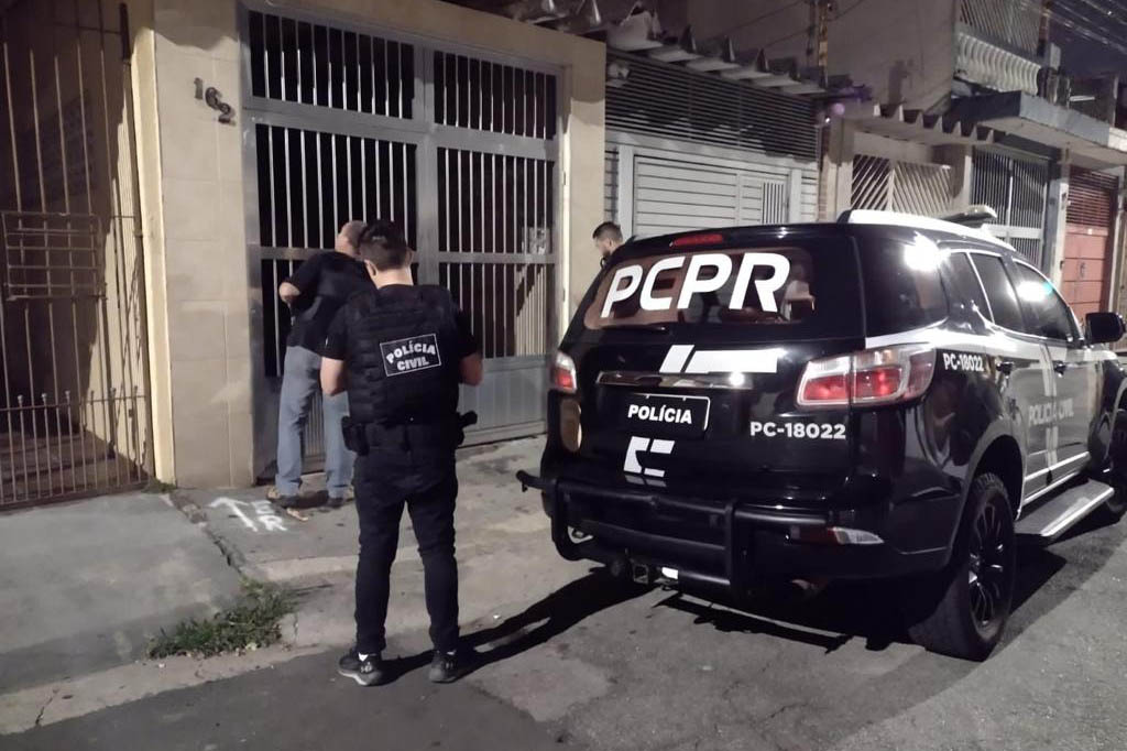 PCPR deflagra operação contra "golpe do motoboy", que recolhia cartões de vítimas - Curitiba, 22/06/2022 Foto: PCPR PCPR deflagra operação contra "golpe do motoboy", que recolhia cartões de vítimas - 