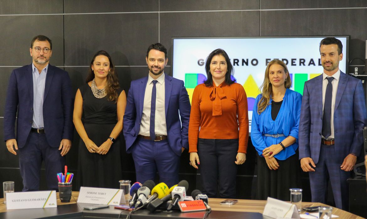 A ministra do Planejamento e Orçamento, Simone Tebet, faz anúncio do grupo de secretários da pasta. - Fabio Rodrigues-Pozzebom/ Agência Brasil