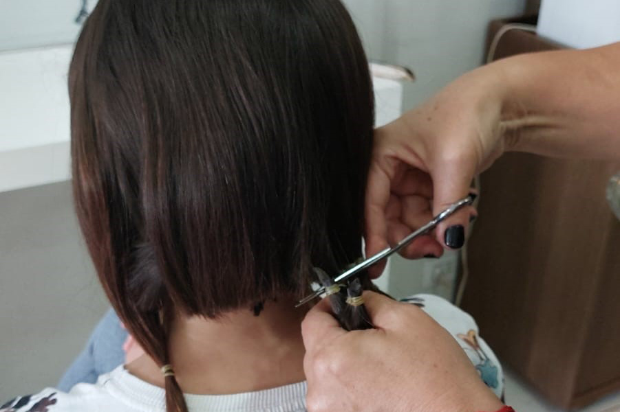 Mulheres privadas de liberdade doam os cabelos para pacientes em tratamento contra o câncer Foto: Polícia Penal