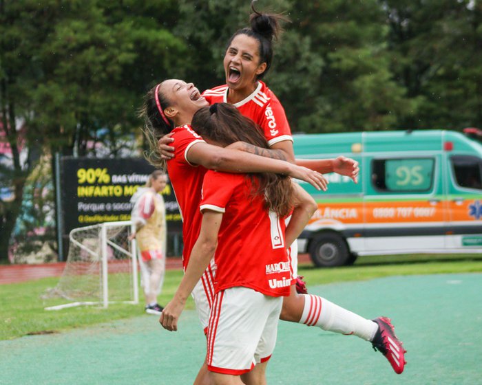 Gurias Coloradas marcaram os gols no segundo tempo Juliana Zanatta / SC.Internacional