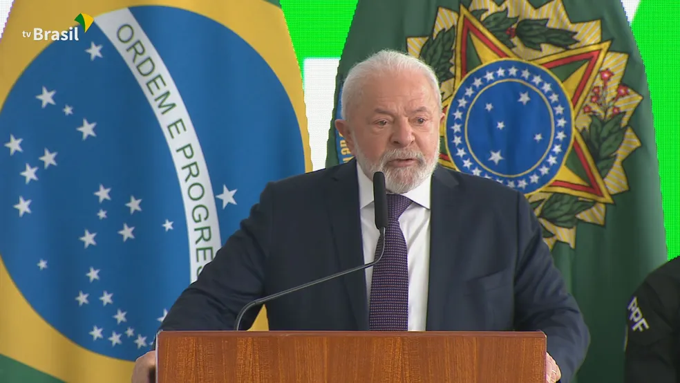 Presidente Lula durante cerimônia para assinatura de medidas para segurança pública - Foto: TV Brasil/Reprodução