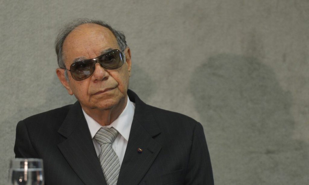 Coronel Carlos Alberto Brilhante Ustra em depoimento à Comissão Nacional da Verdade, em maio de 2013. Crédito: Wilson Dias/Agência Brasil
