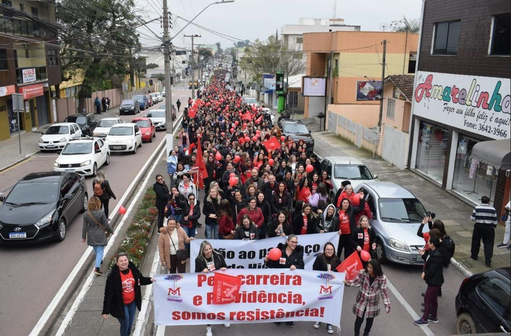 Servidores fazem greve conta o plano de carreiras | Foto: Ágatha Santos