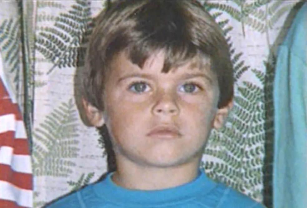 Evandro Ramos Caetano, na época com seis anos, desapareceu no trajeto entre a casa e a escola, em Guaratuba - Foto: Reprodução/RPC