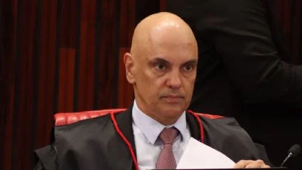 VÍDEO: ex-BBB ataca Alexandre de Moraes e afirma que "Brasil vive uma ditadura". Reprodução/Agência Brasil