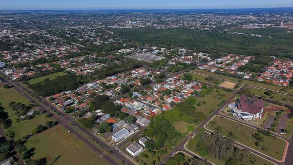 Vista aérea da Vila A, região onde estão localizadas casas que entram no leilão - Foto: Kiko Sierich/PTI