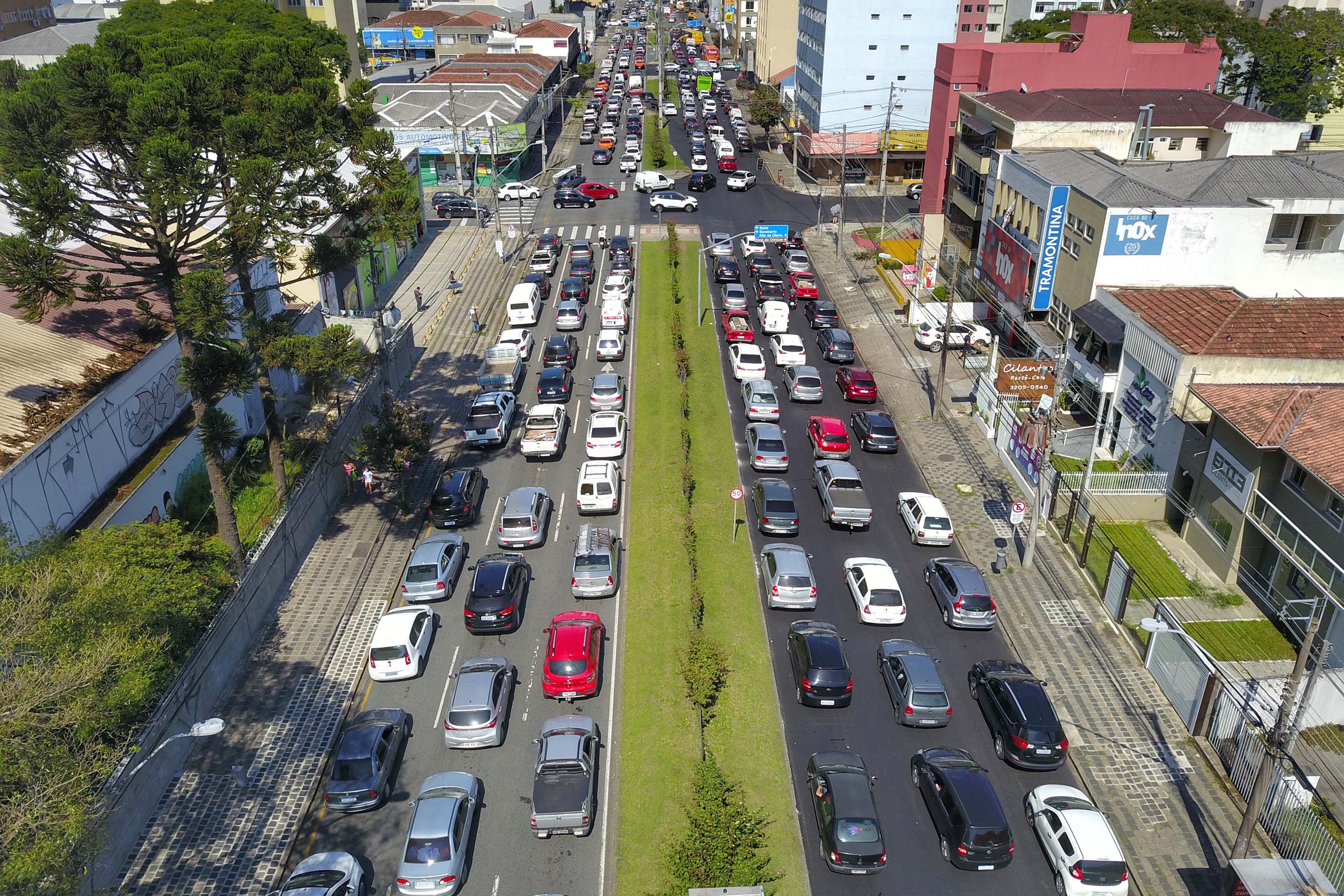 Cerca de 30% dos veículos do Paraná estão com licenciamento irregular Foto: José Fernando Ogura