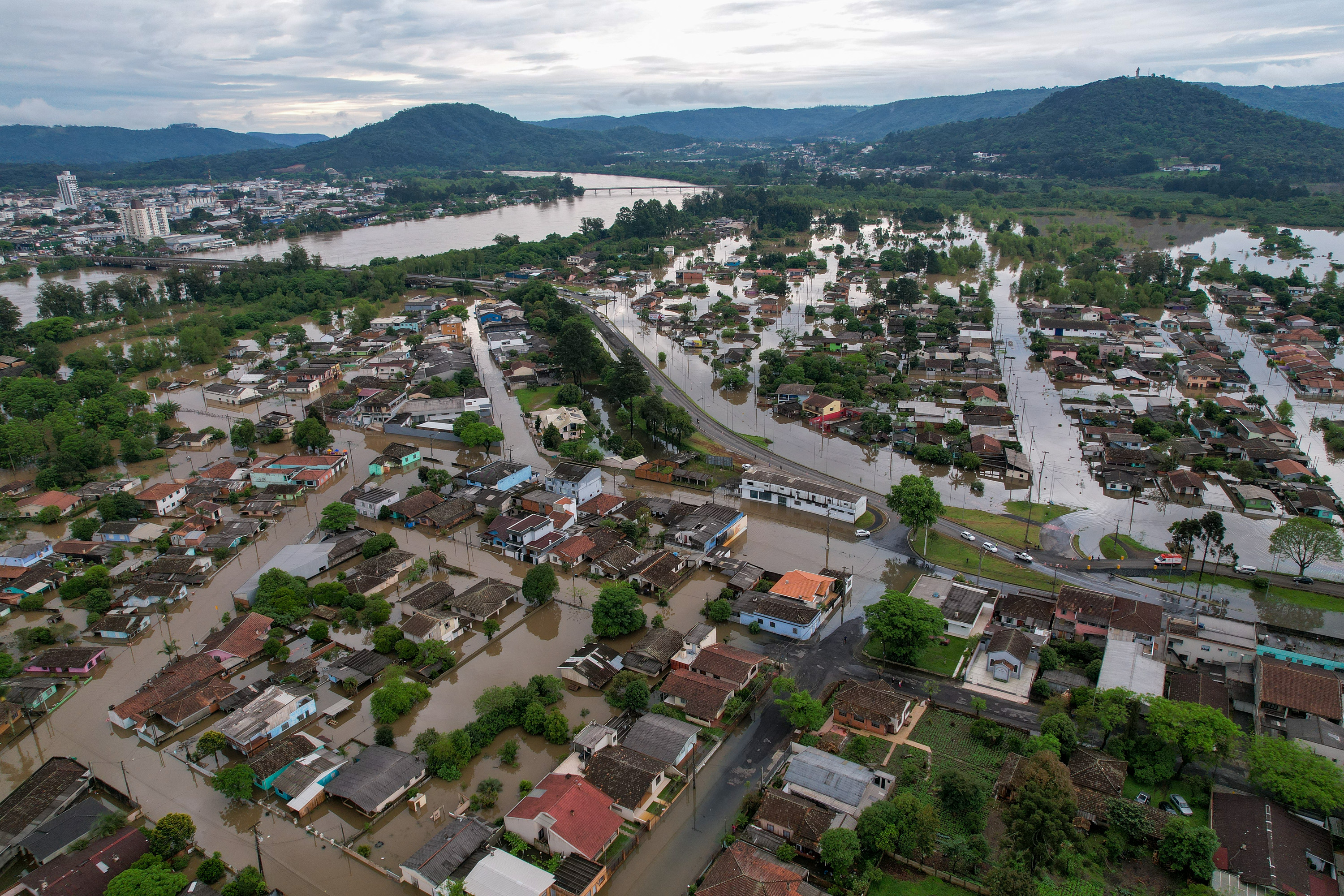 Paraná tem 20 cidades em situação de emergência; União da Vitória suspende as aulas Foto: Gilson Abreu/AEN