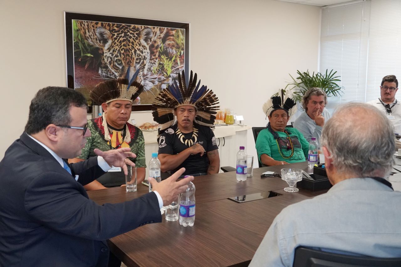 Reunião na Itaipu entre Delazari e lideranças indígenas no mês de fevereito | foto: Emanoela Somavila/Itaipu Binacional