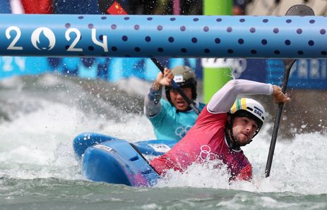 Jogos Olímpicos de Paris 2024 - Canoagem Slalom - Pedro "Pepê" Gonçalves durante prova eliminatória do Kayak Cross. - Foto: LUIZA MORAES/COB